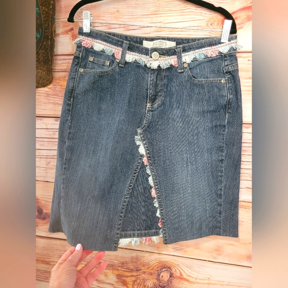 UPCYCLED HANDMADE "MER0NA" Pastel Fringed Classic Denim Skirt!